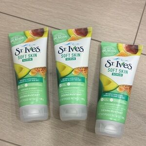 Soft Skin Scrub - St Ives